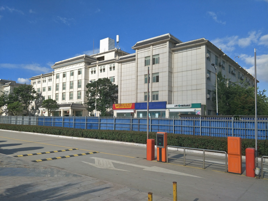 曲靖市(shì)交警支隊機(jī)動車(chē)駕駛人考試中心